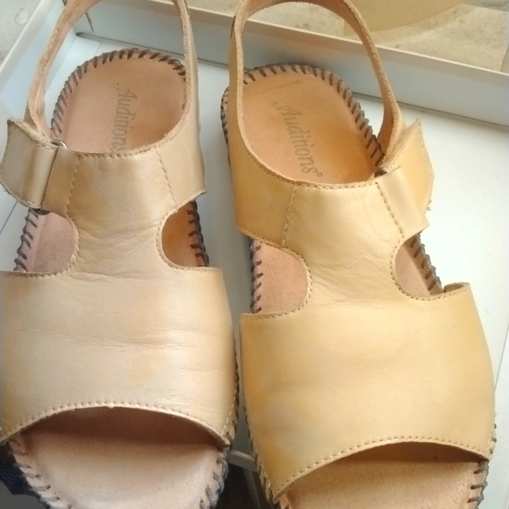 Bolero BCKSTRP SNDL 080 W (D)